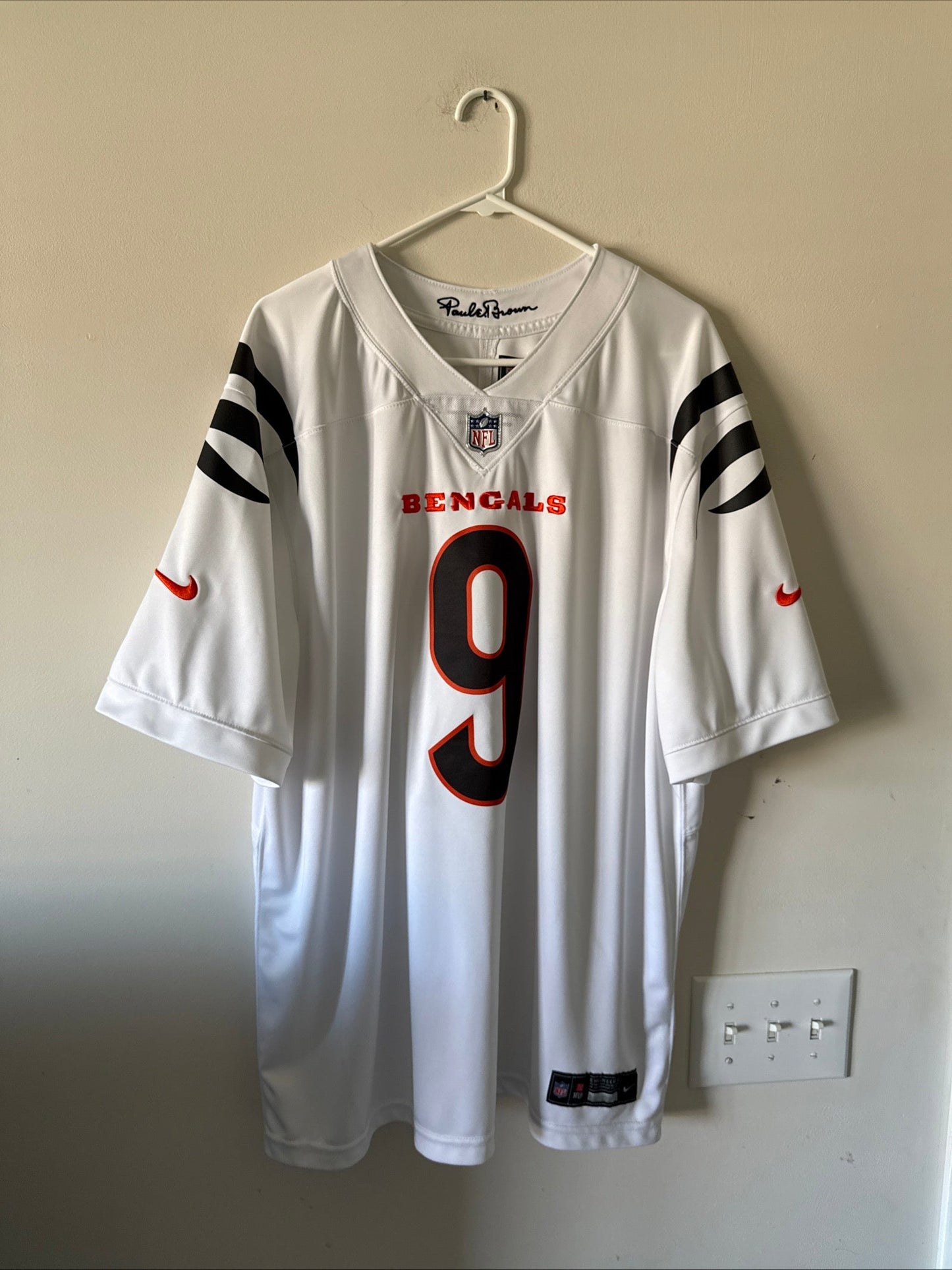 Men's Nike Joe Burrow 9 Cincinnati Bengals Vapor Lmtd Jersey Sz 2XL White RARE - Kyle’s Football Cards
