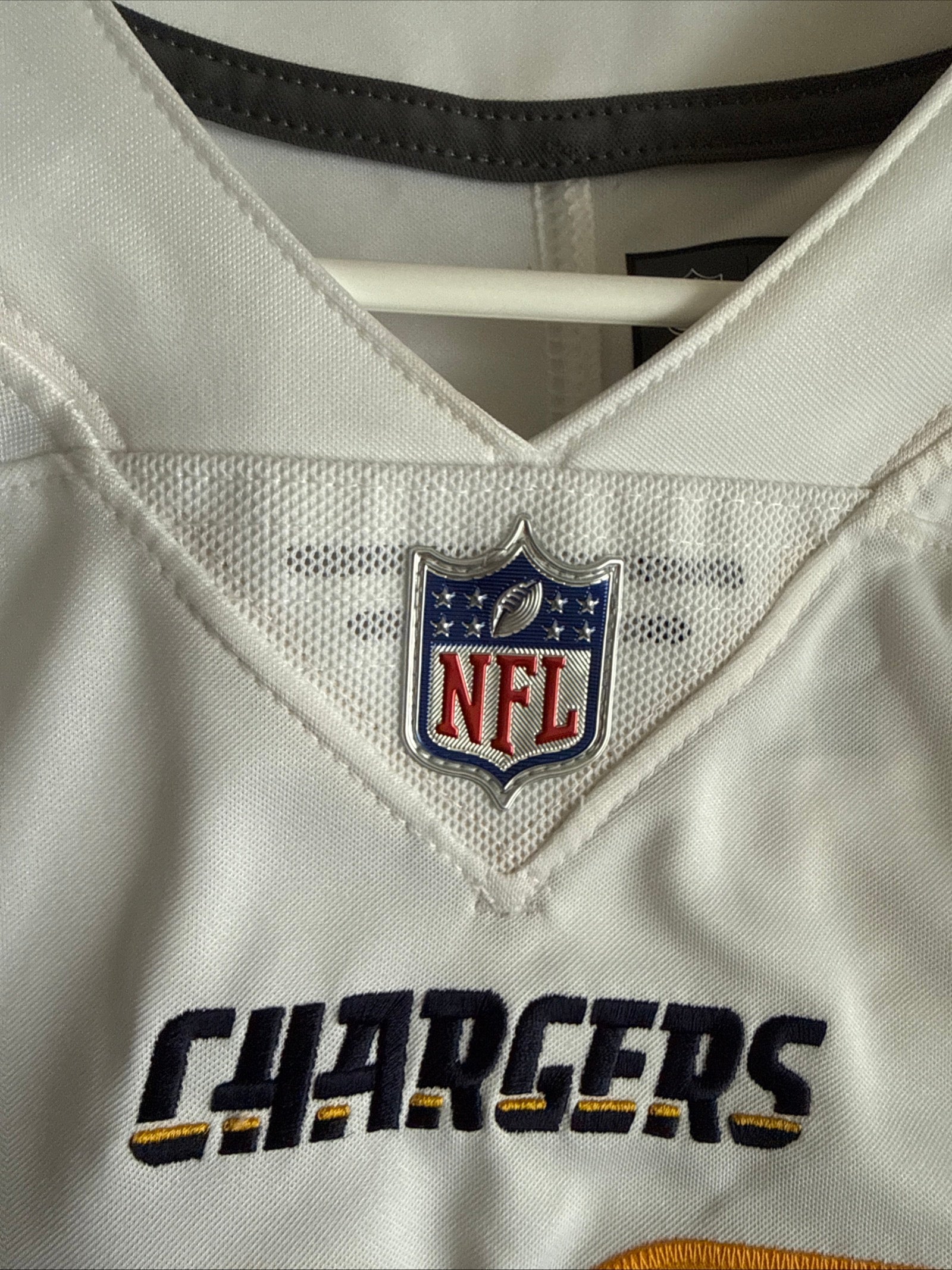 Men’s Nike Joey Bosa 99 LA Chargers Vapor Limited Jersey Sz M - White NWT RARE - Kyle’s Football Cards