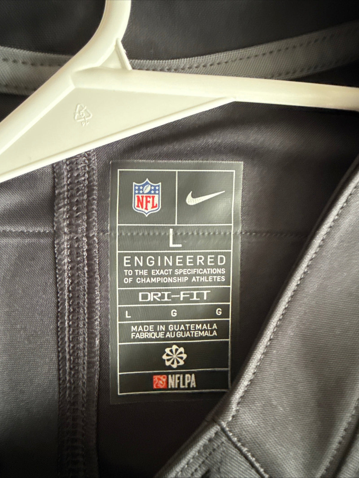 Men's Nike Josh Jacobs 8 Las Vegas Raiders Vapor Lmtd NFL Jersey Sz L - RARE - Kyle’s Football Cards