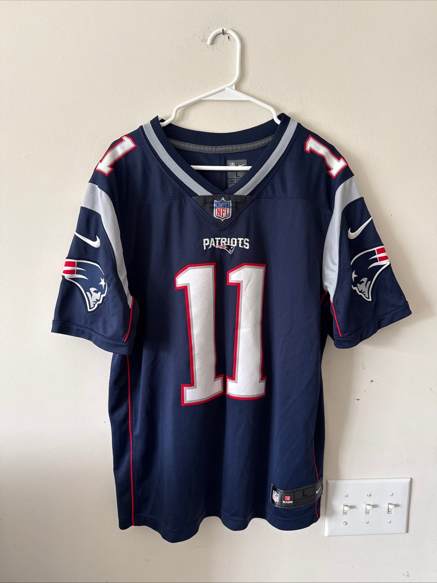 Men's Nike Julian Edelman 11 NE Patriots Vapor Limited NFL Jersey Sz L - RARE - Kyle’s Football Cards