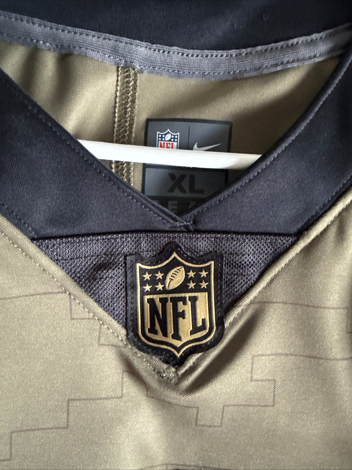 Men’s Nike Julio Jones 11 Atlanta Falcons Salute To Service Jersey Sz XL - RARE - Kyle’s Football Cards