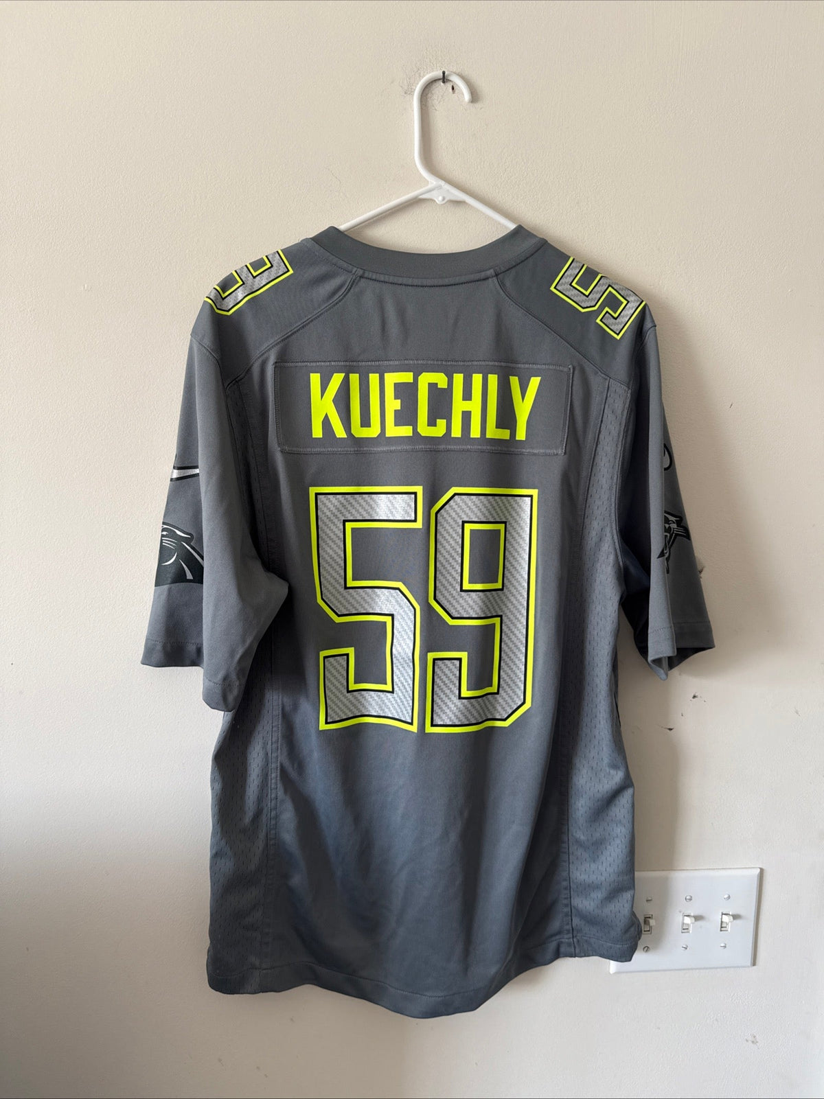 Men’s Nike Luke Kuechly 59 Carolina Panthers 2014 Pro Bowl Jersey Sz M - RARE - Kyle’s Football Cards
