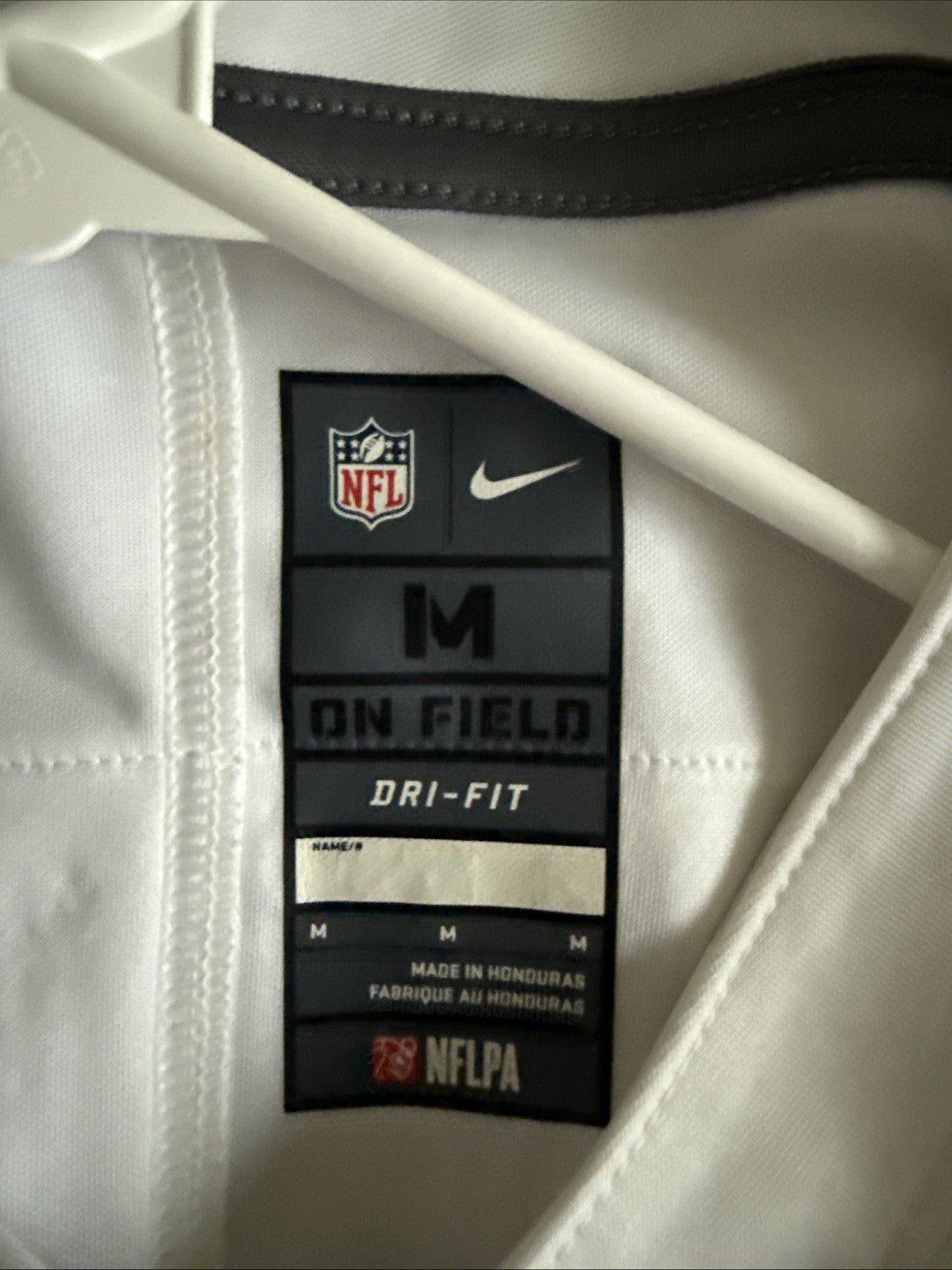 Men’s Nike Marshawn Lynch #24 Oakland Raiders Vapor Lmtd NFL Jersey Sz M - RARE - Kyle’s Football Cards