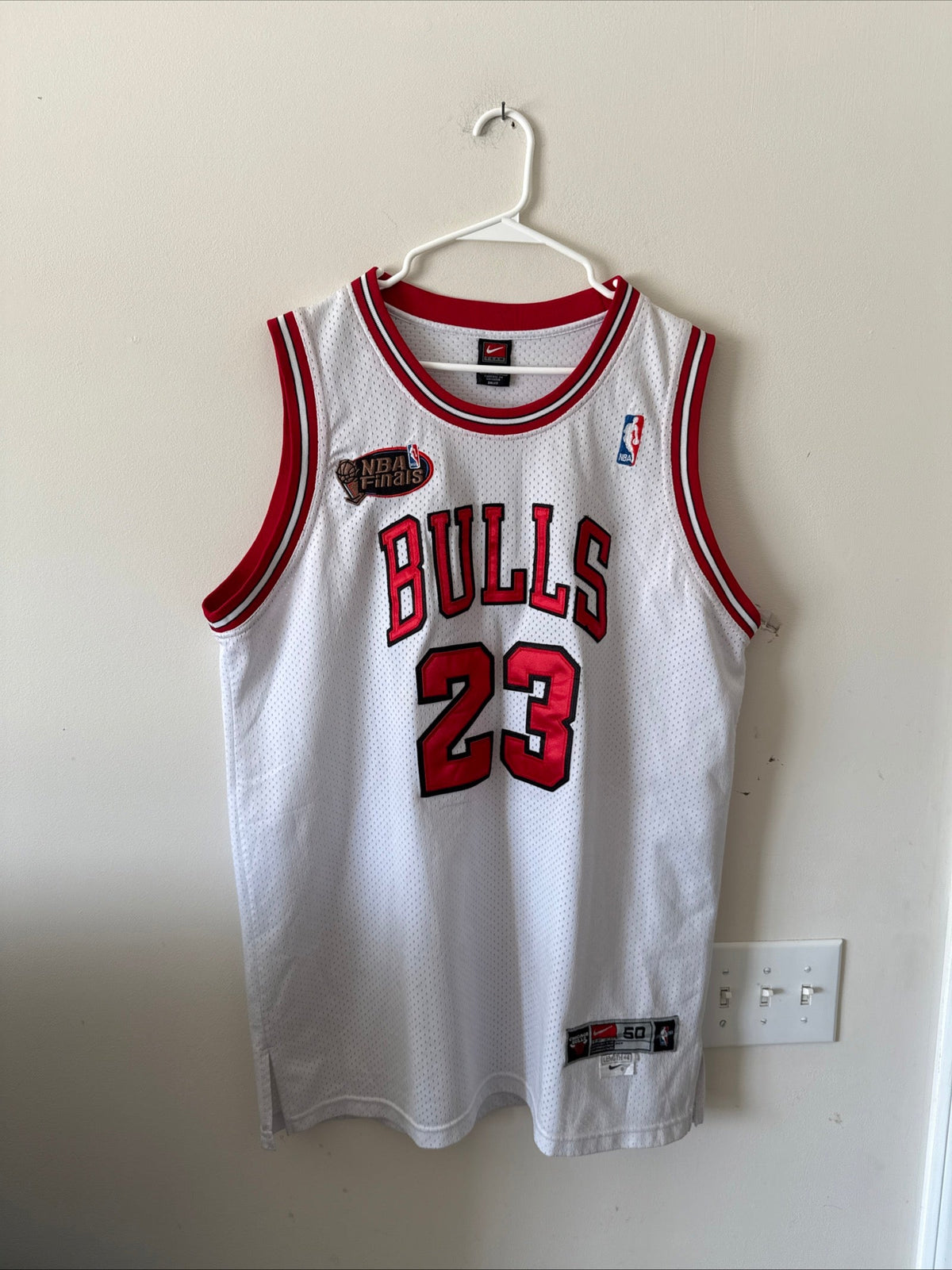 Men’s Nike Michael Jordan 23 97-98 Bulls NBA Finals Authentic Jersey Sz 50 RARE - Kyle’s Football Cards