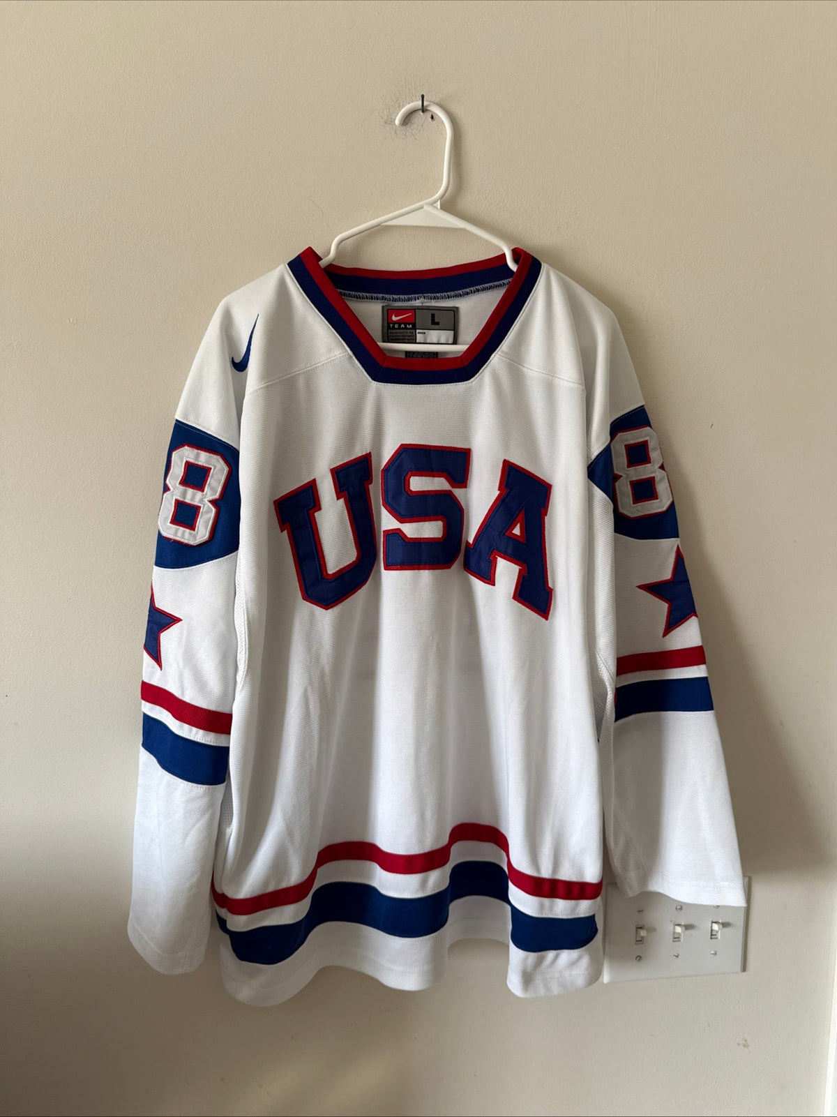 MEN’S NIKE PATRICK KANE #88 TEAM USA 2010 WINTER OLYMPICS JERSEY SZ L - RARE - Kyle’s Football Cards