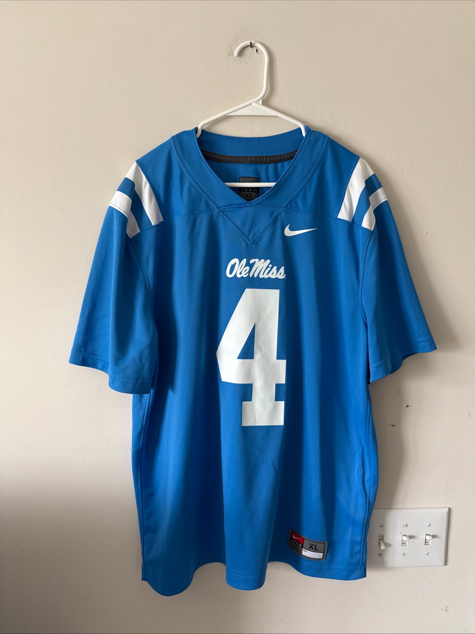 Men's Nike Quinshon Judkins 4 Ole Miss Rebels NCAA Football Jersey Sz XL - RARE - Kyle’s Football Cards