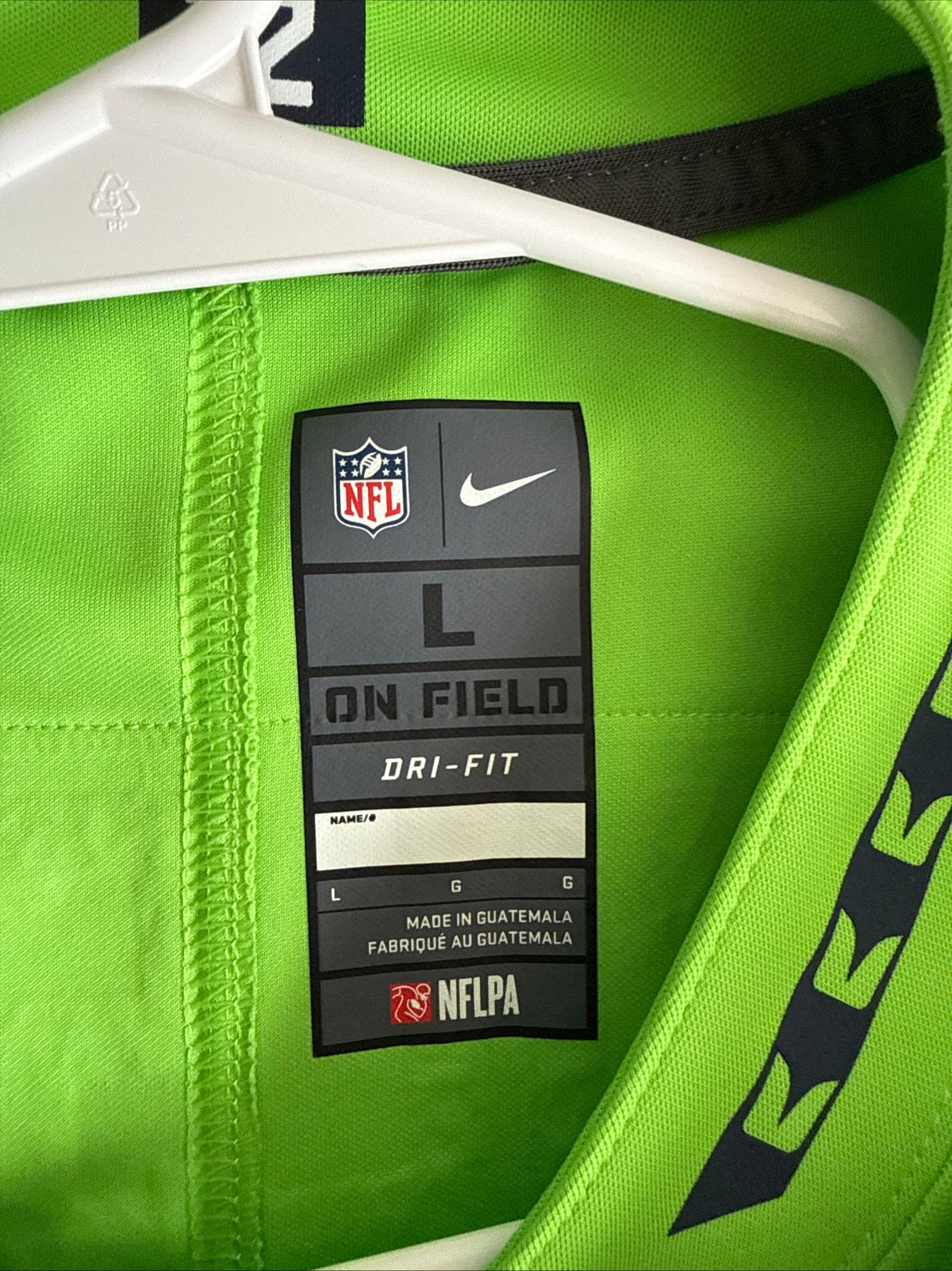 Men’s Nike Russell Wilson 3 Seattle Seahawks Color Rush Vapor Lmtd Jersey Sz L - Kyle’s Football Cards