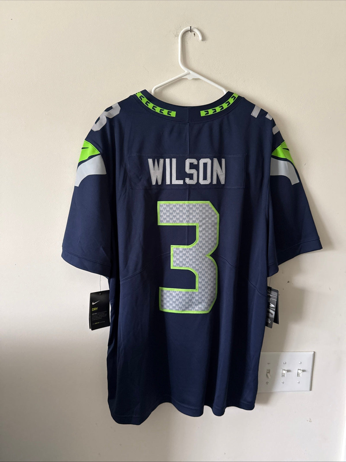 Men's Nike Russell Wilson 3 Seattle Seahawks NFL 100 Vapor Lmtd Sz 2XL NWT RARE - Kyle’s Football Cards