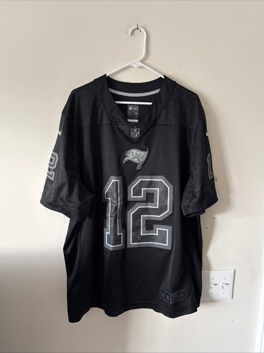 Men's Nike Tom Brady #12 Tampa Bay Buccaneers RFLCTV Lmtd Jersey Sz XL - RARE - Kyle’s Football Cards
