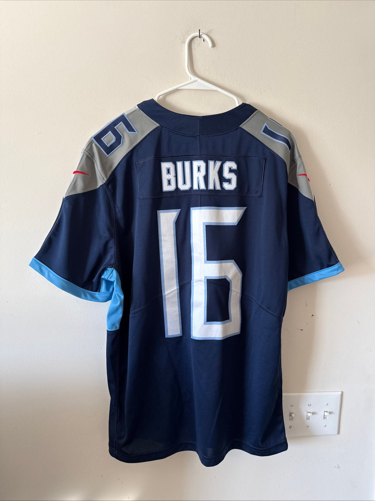 Men's Nike Treylon Burks #16 Tennessee Titans Vapor Lmtd NFL Jersey Sz XL - RARE - Kyle’s Football Cards