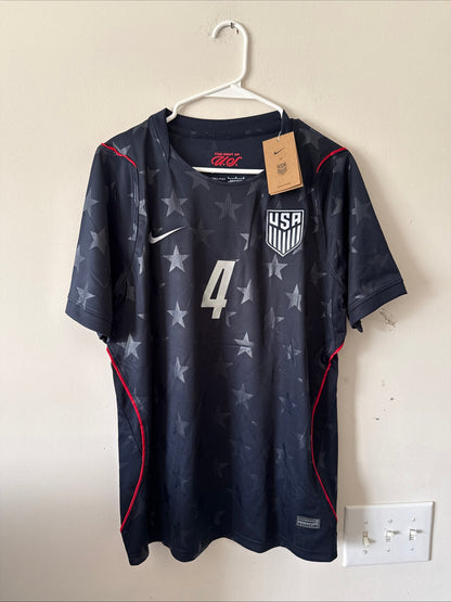 Men’s Nike Tyler Adams 4 Team USA 2026 World Cup Away Jersey Sz L - NWT RARE - Kyle’s Football Cards
