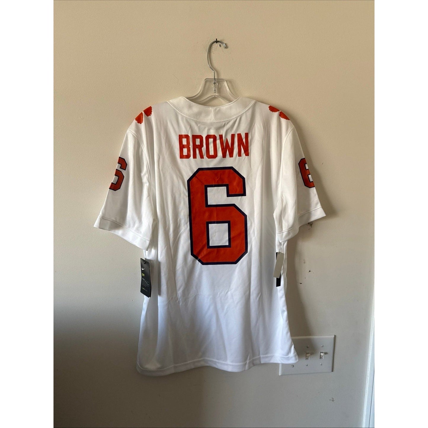 Men’s Nike Tyler Brown 6 Clemson Tigers 2025 Vapor Lmtd Jersey Sz M - White NWT - Kyle’s Football Cards