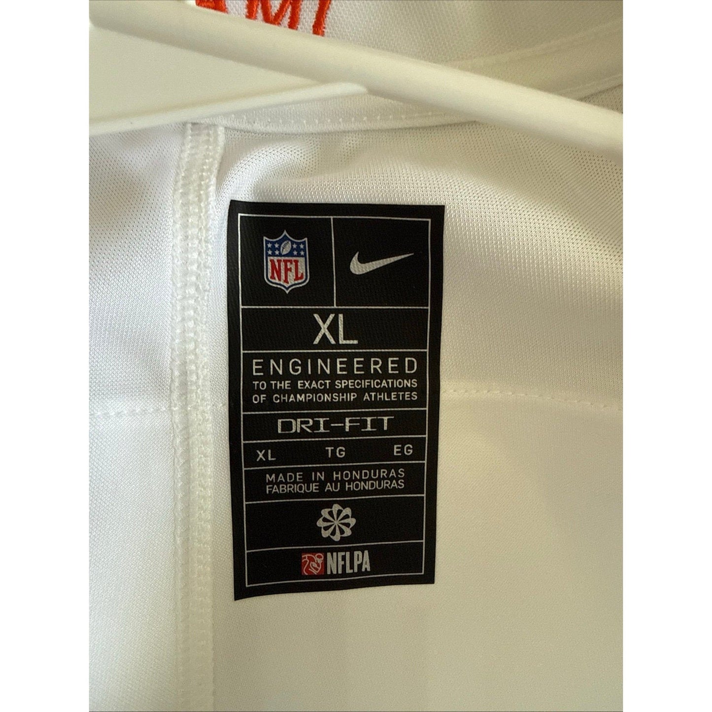 Men’s Nike Tyreek Hill 10 Miami Dolphins Vapor Lmtd NFL Jersey Sz XL - White - Kyle’s Football Cards