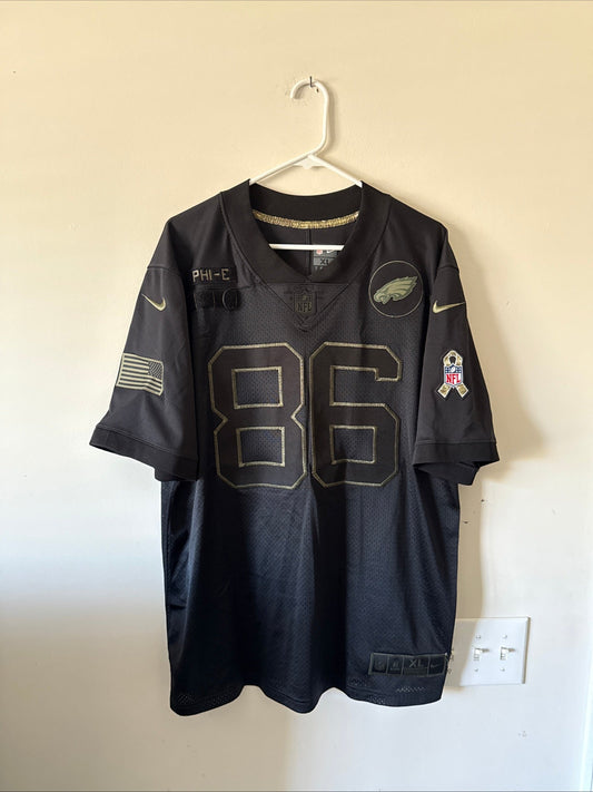 Men's Nike Zach Ertz #86 Philadelphia Eagles Salute To Service Jersey Sz XL RARE - Kyle’s Football Cards
