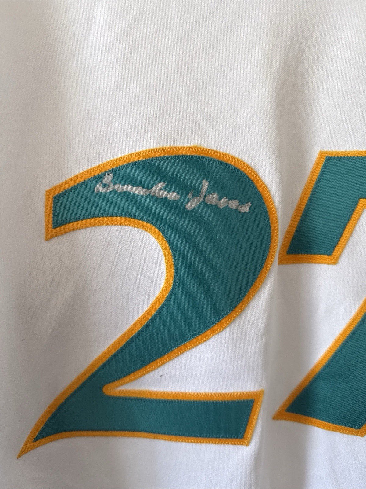 Men’s OT Sports Brandon Jones 27 Auto Myrtle Beach Pelicans Jersey Sz XL White - Kyle’s Football Cards