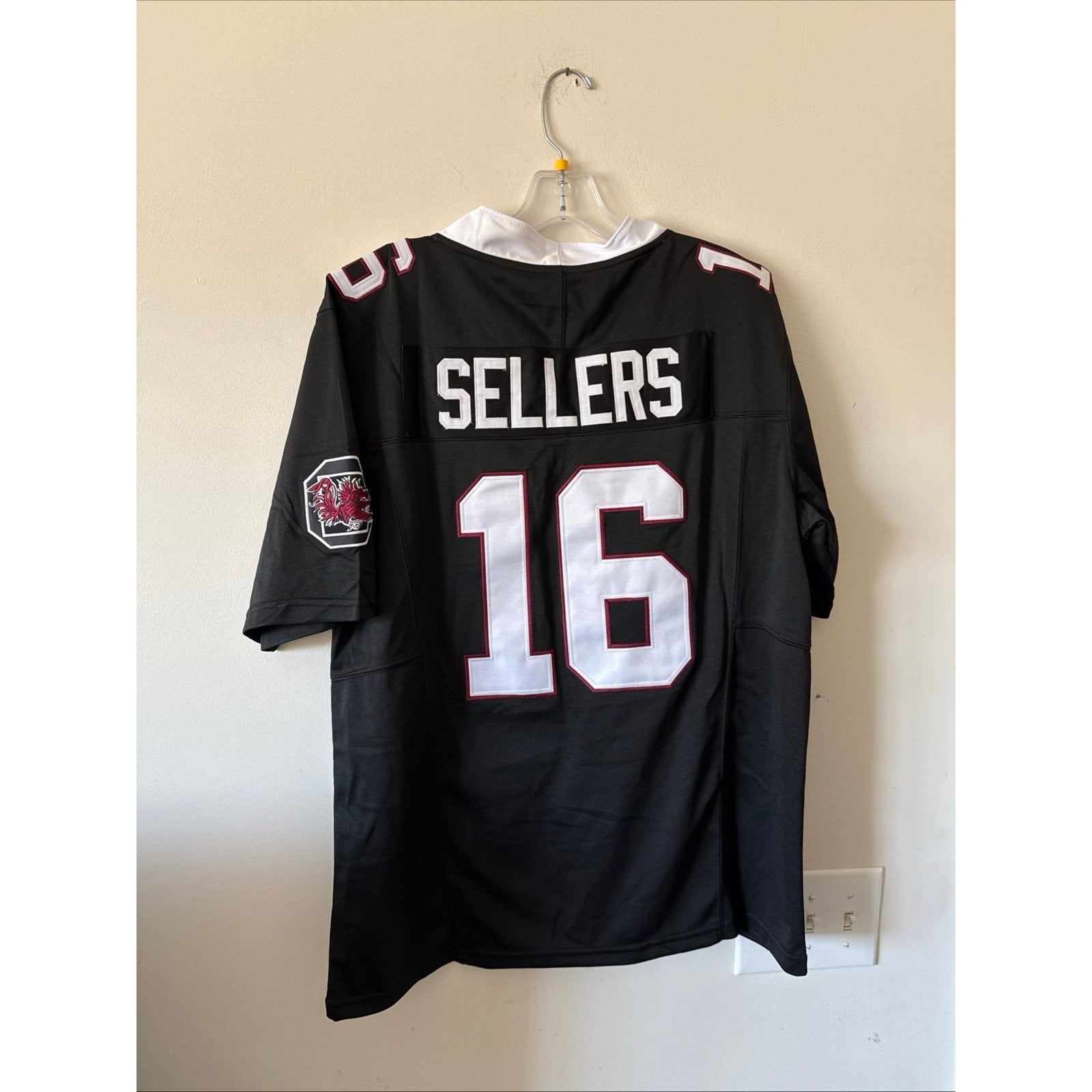 Men’s Under Armour LaNorris Sellers 16 USC Gamecocks Jersey Sz M - RARE - Kyle’s Football Cards