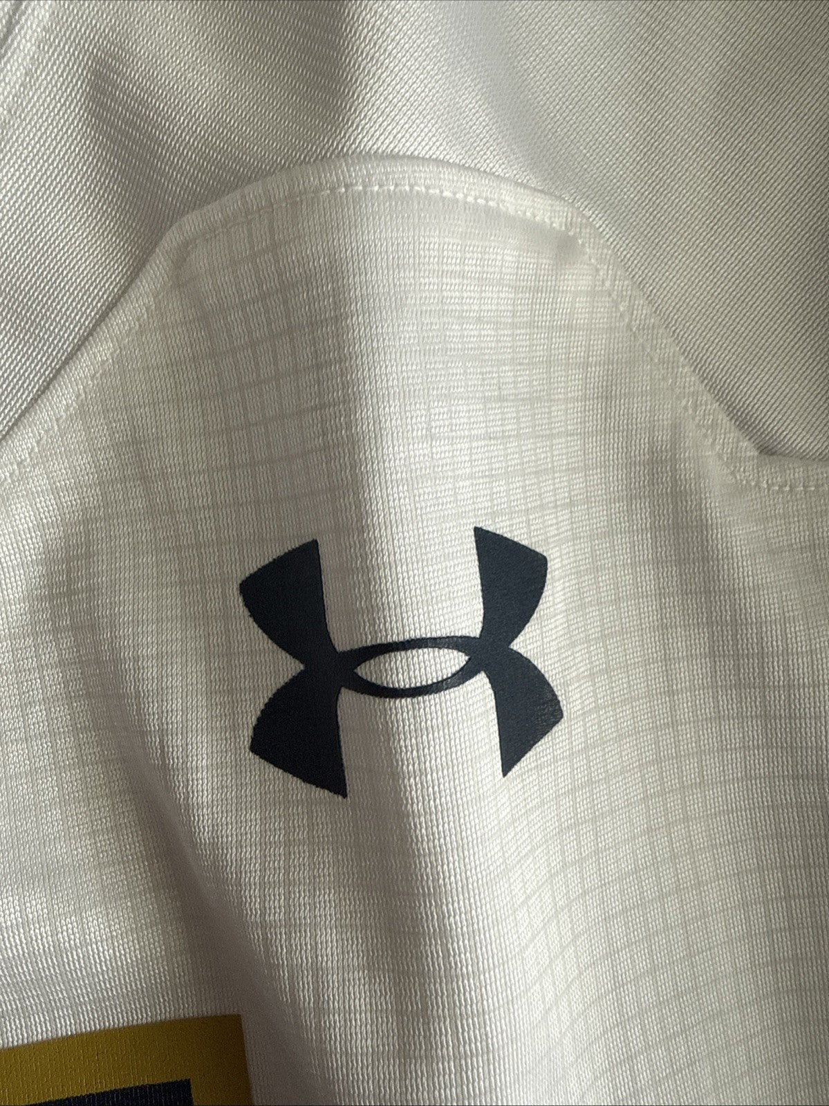 Men’s Under Armour Rino Monteforte 51 Notre Dame Irish NCAA Jersey Sz M - RARE - Kyle’s Football Cards