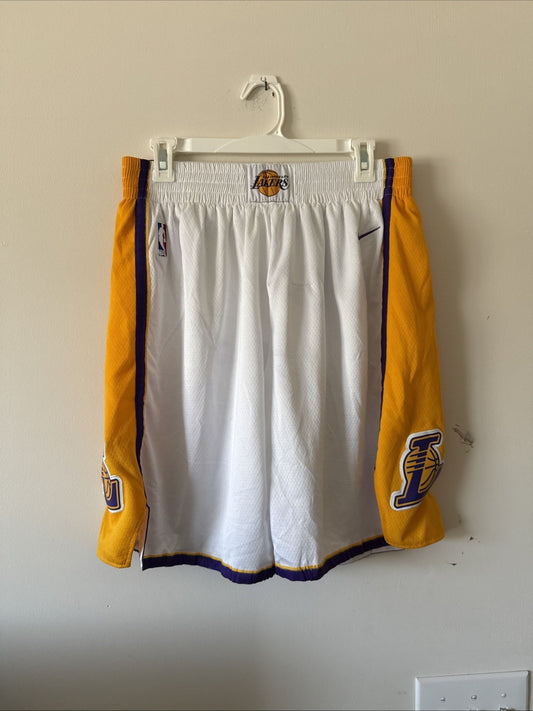 Men’s Nike Los Angeles Lakers Player Issued Swingman Shorts Sz 54 - White RARE