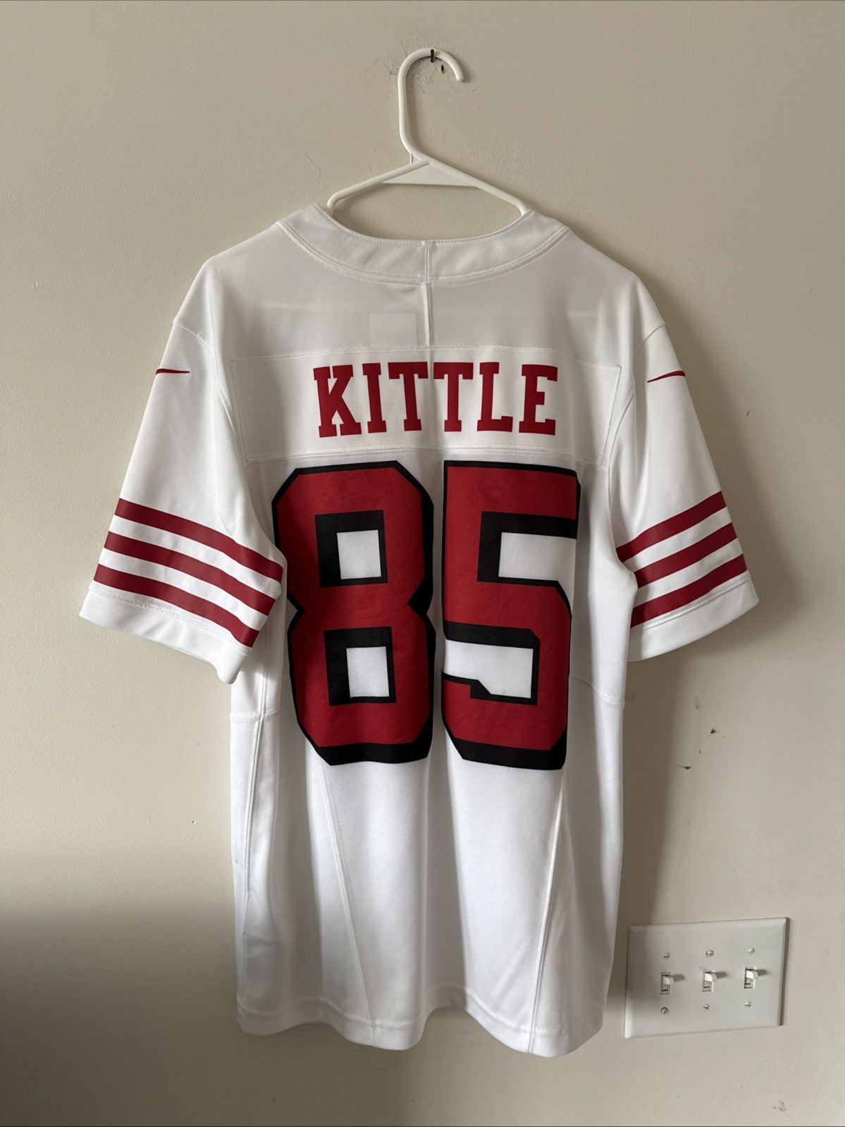 Men’s Nike George Kittle #85 49ers Vapor Limited COLOR RUSH Jersey Sz M - RARE