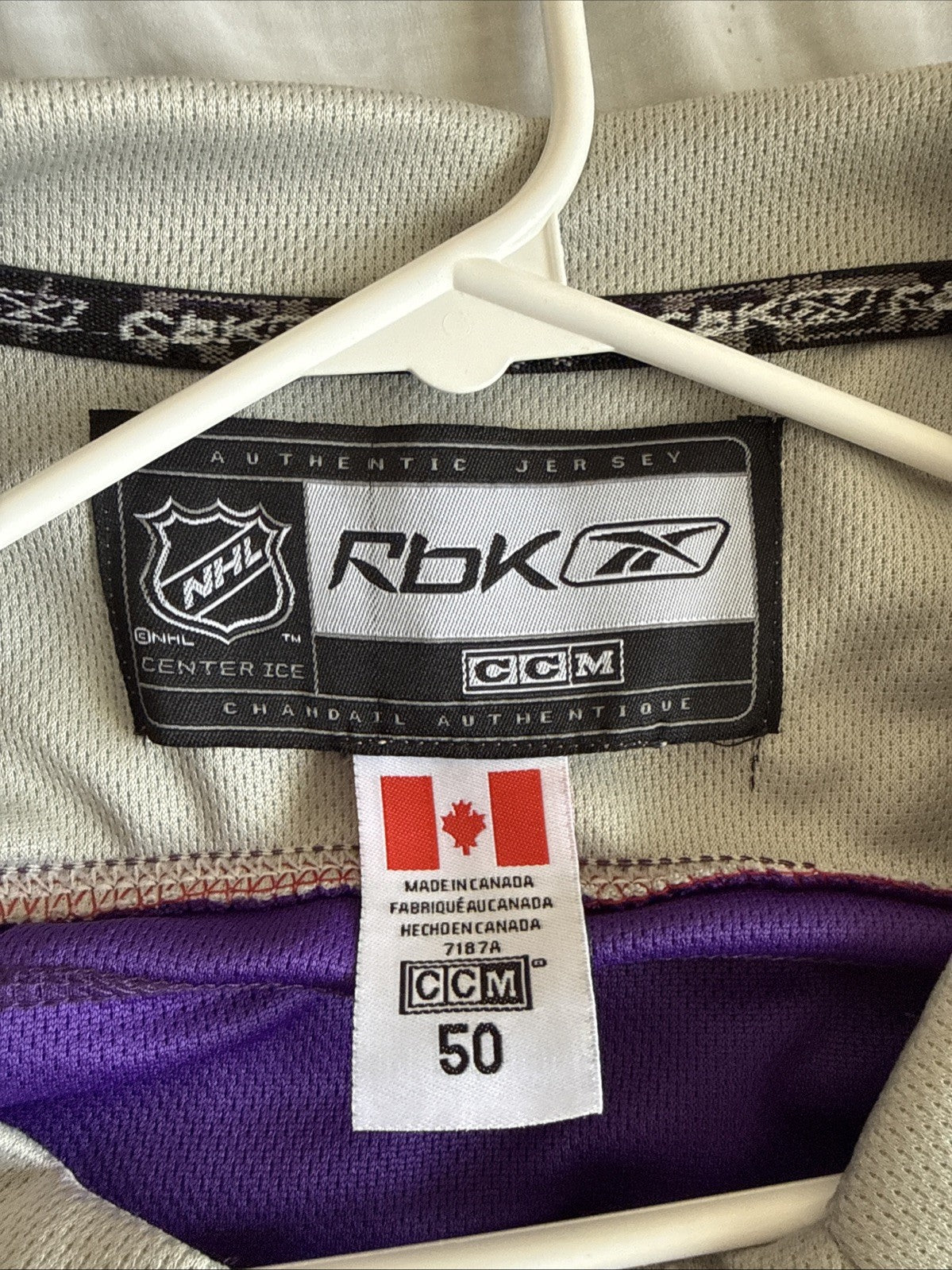 Men’s Patrick Kane #88 Blackhawks Hockey Fights Cancer Jersey Sz 50 - NWT RARE