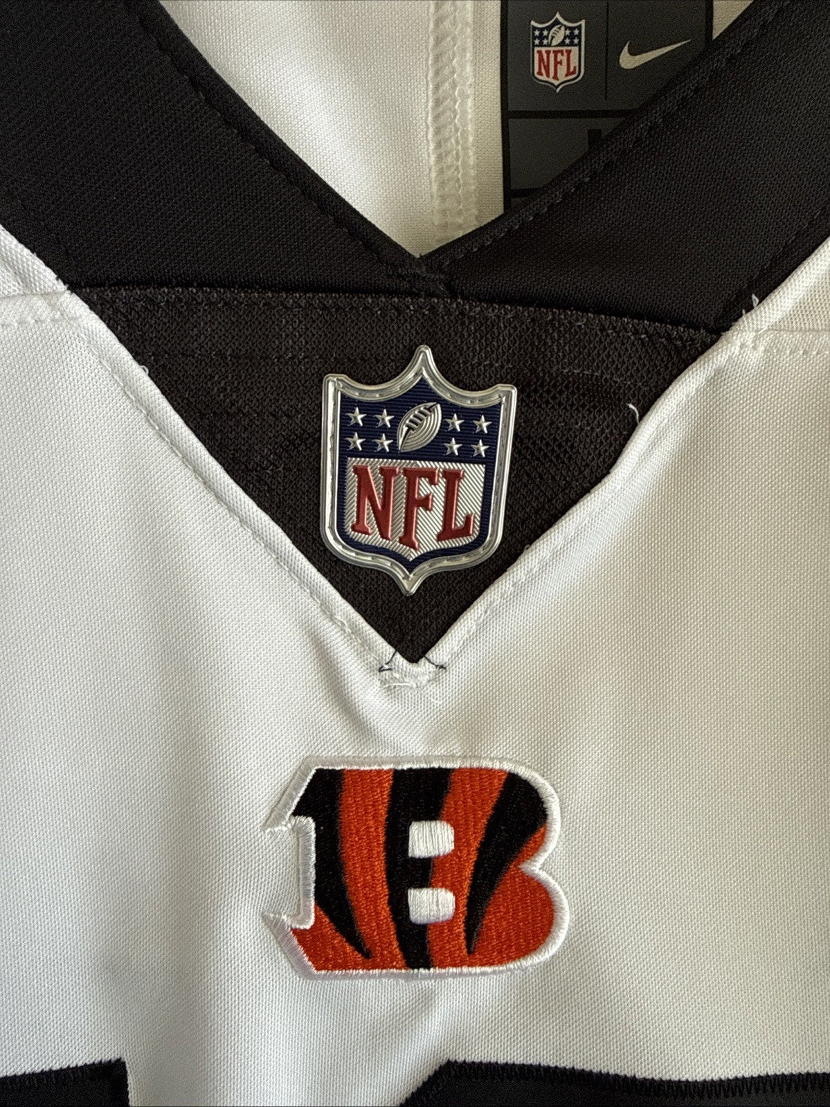 Men’s Nike AJ Green #18 Cincinnati Bengals Color Rush Vapor Lmtd Jersey Sz L