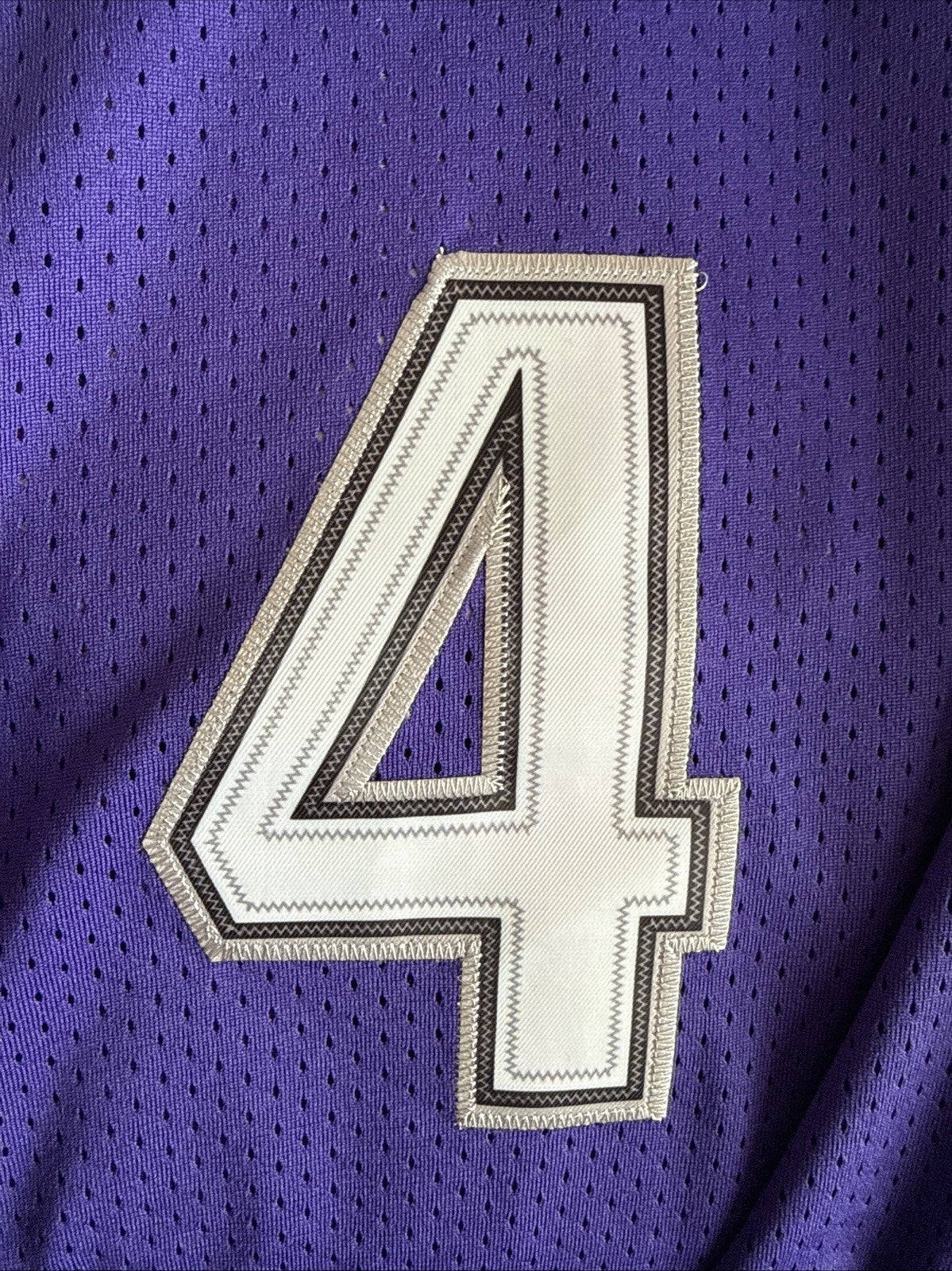 Mens Mitchell & Ness Chris Webber #4 Sacramento Kings 1998/99 Jersey Sz M - NWT