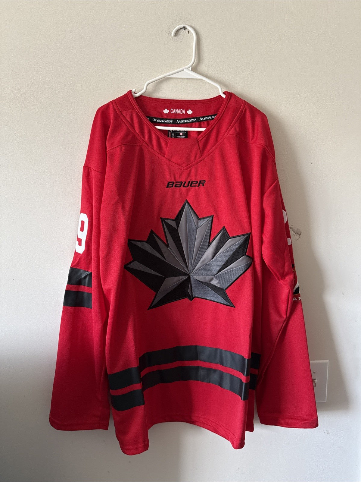 MEN’S BAUER NATHAN MACKINNON #29 TEAM CANADA 2026 OLYMPIC JERSEY SZ XL RED RARE