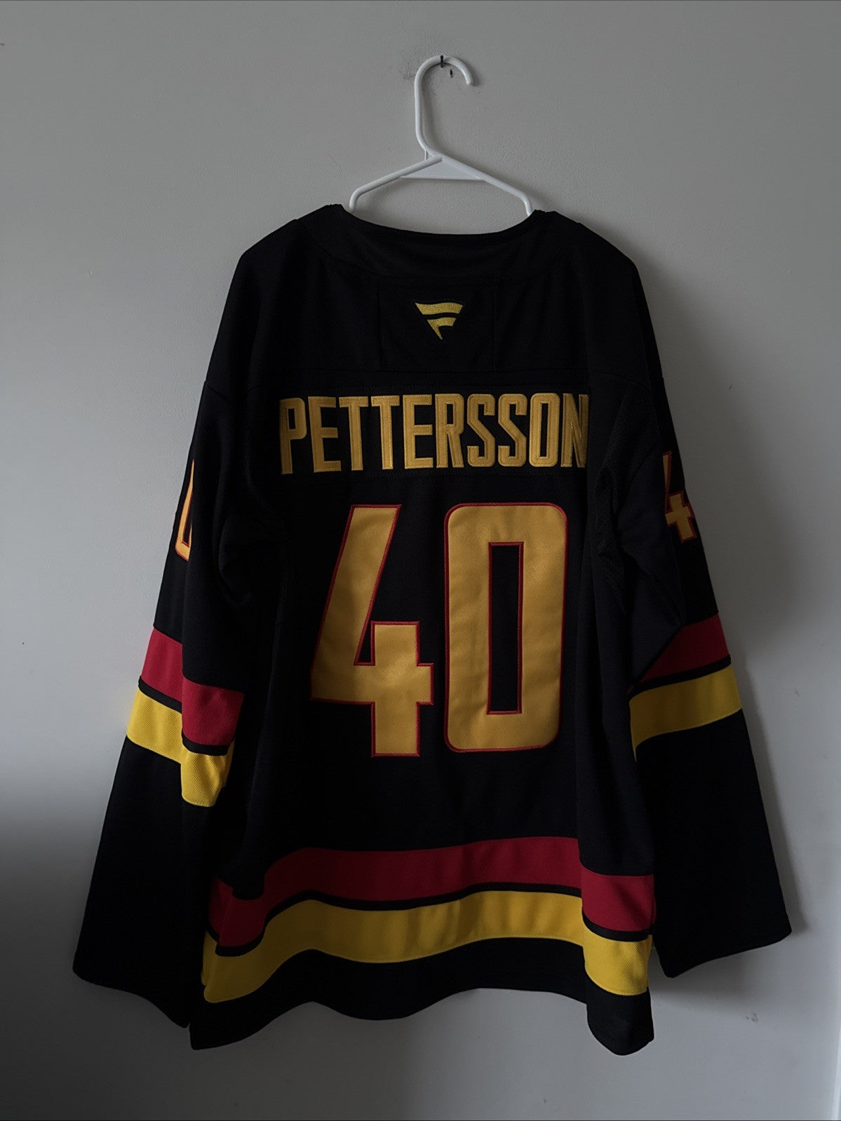 Men’s Fanatics Elias Pettersson #40 Vancouver Canucks NHL Jersey Sz 54 - RARE