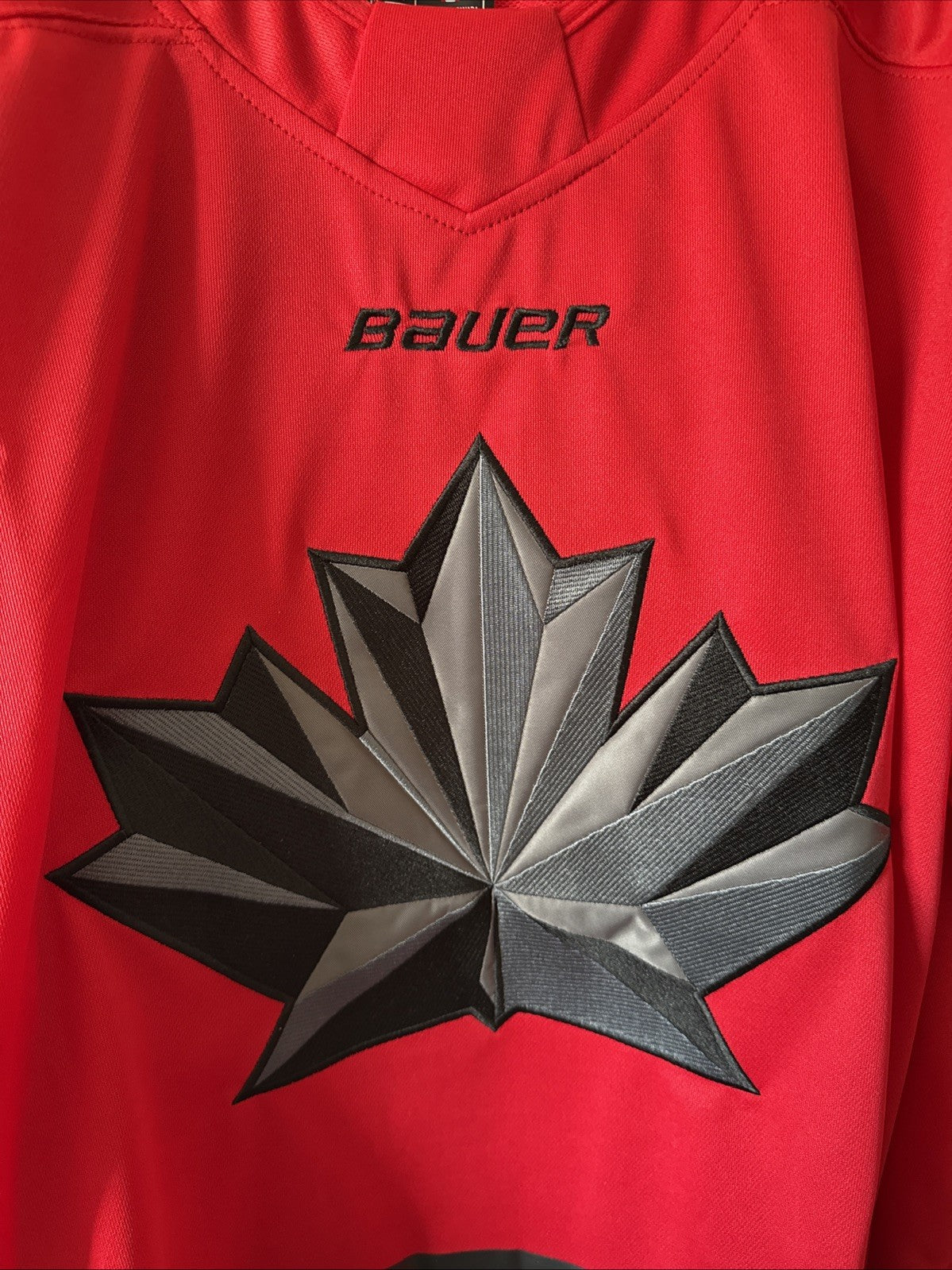 MEN’S BAUER NATHAN MACKINNON #29 TEAM CANADA 2026 OLYMPIC JERSEY SZ XL RED RARE
