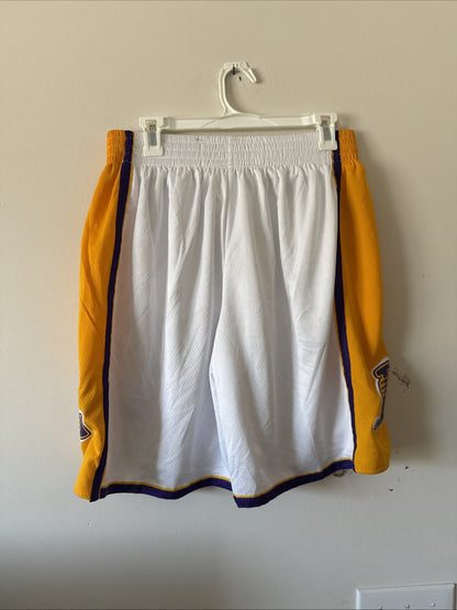 Men’s Nike Los Angeles Lakers Player Issued Swingman Shorts Sz 54 - White RARE