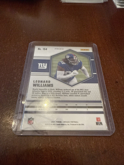 2021 Panini Mosaic Mosaic Camo Red Prizm Leonard Williams #154