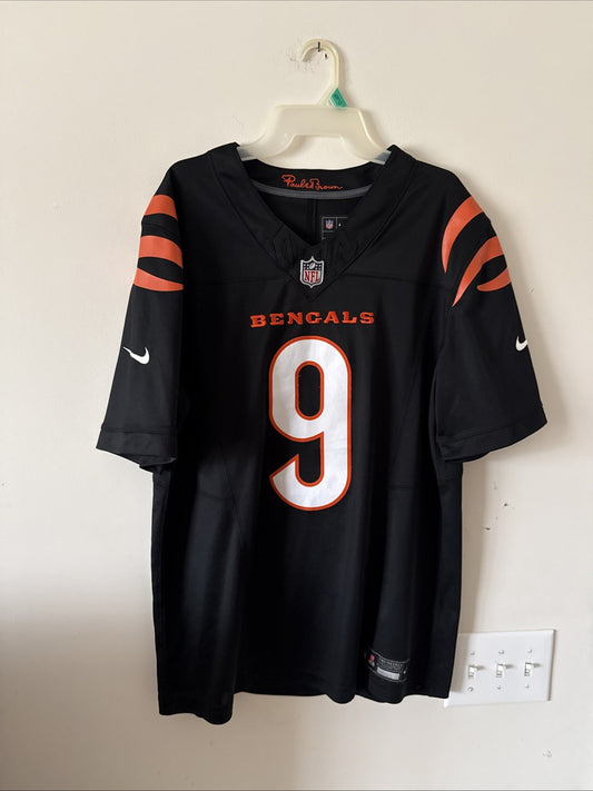 Men’s Nike Joe Burrow #9 Cincinnati Bengals Vapor Lmtd NFL Jersey Sz L - Black
