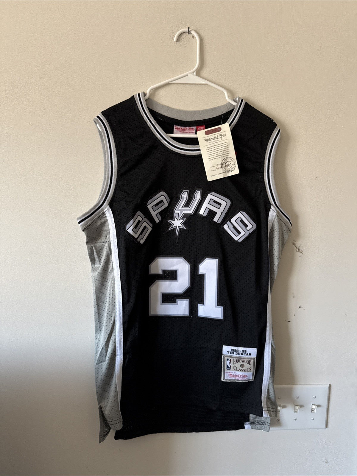 Men's Mitchell & Ness Tim Duncan #21 San Antonio Spurs 1998/99 Sz 40 - Black NWT